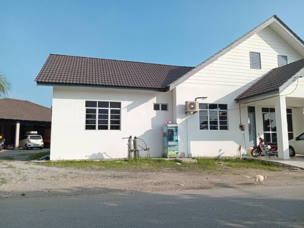 Bangunan di mana terletaknya rumah percutian