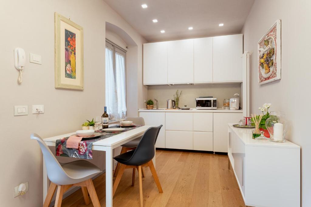 Il Cortile di Elisa & our flats - 8