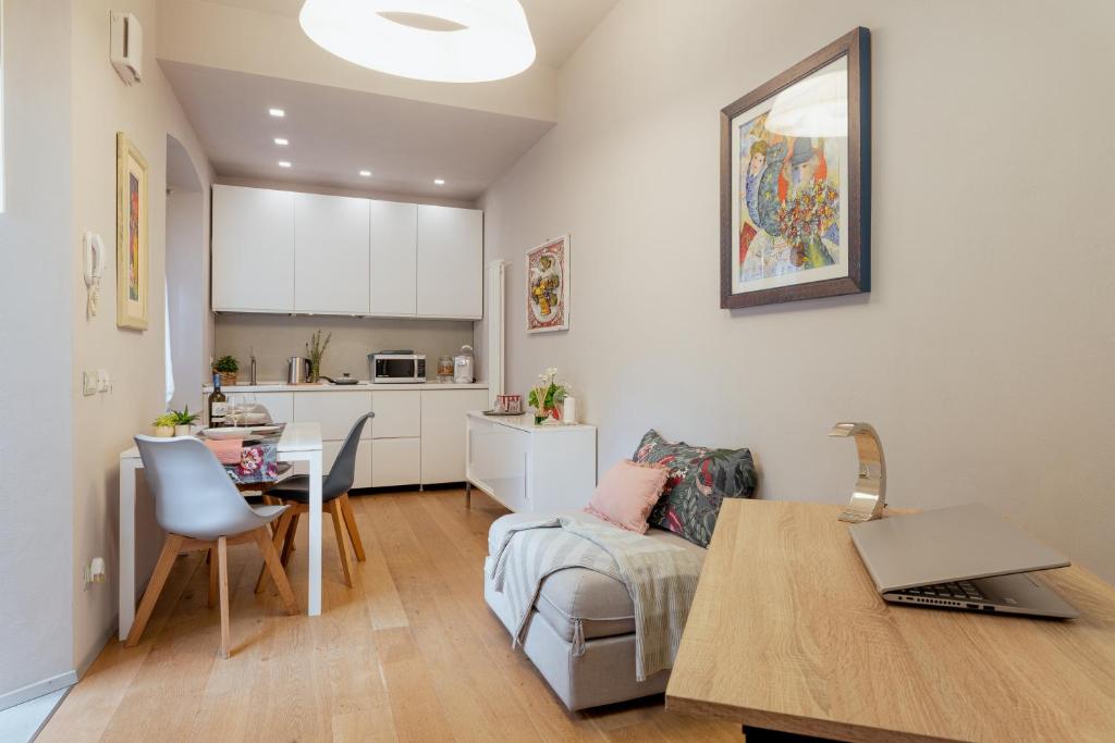 Il Cortile di Elisa & our flats - 10