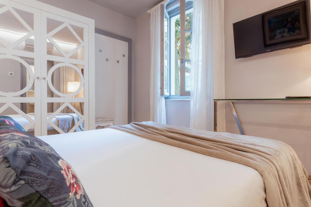 Il Cortile di Elisa & our flats - 14