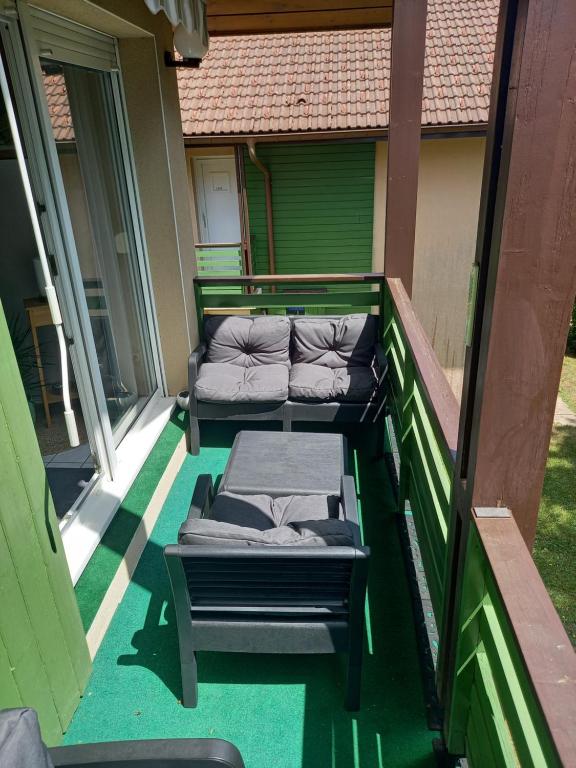 Posedenie v ubytovaní Duplex 5 pers tout compris avec piscine