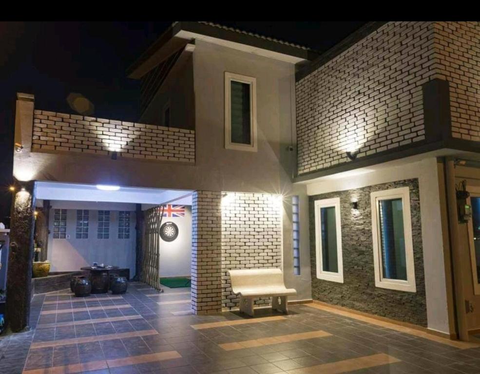 Leisure Home 6 Room 5 bathroom (21pax), Ipoh Aktualisierte Preise für
