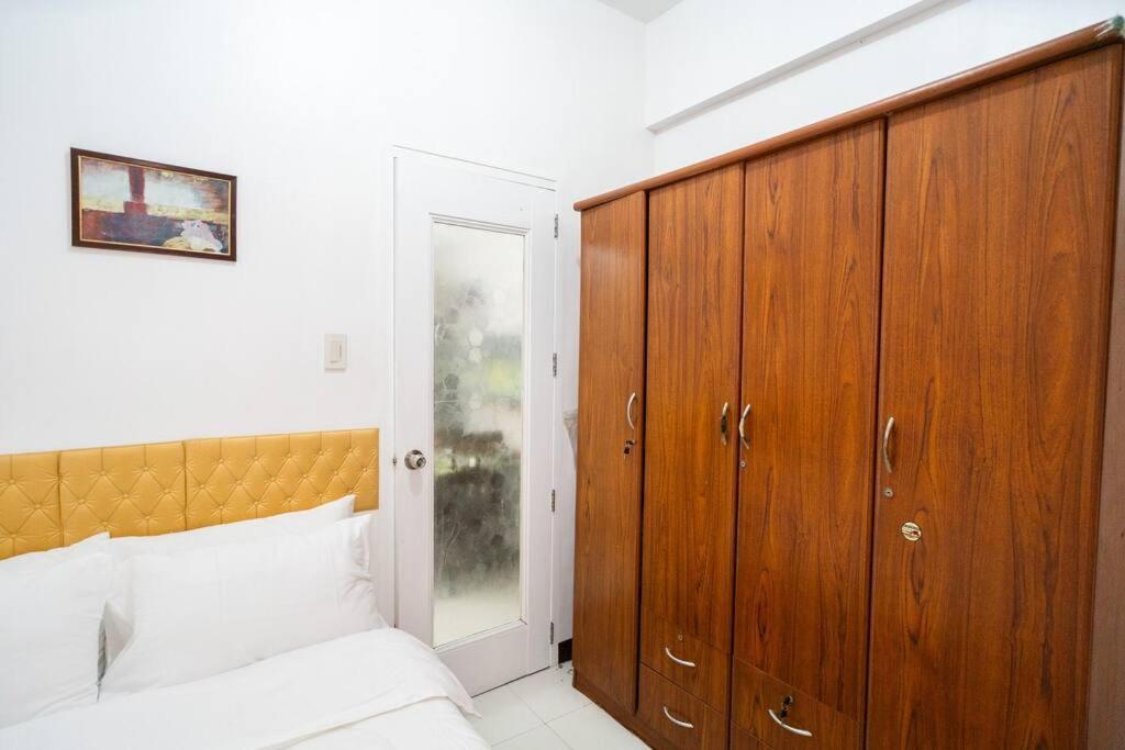 A2J Executive 1BR Near SM Mall and NAIA Terminal 3