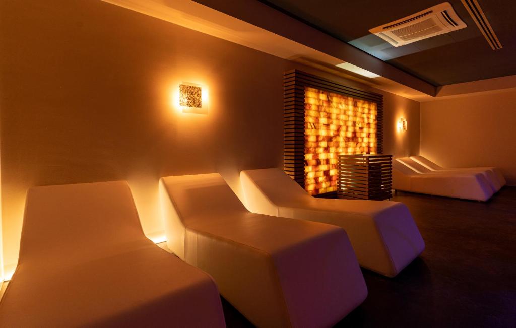 The Moon Boutique Hotel & Spa - 14