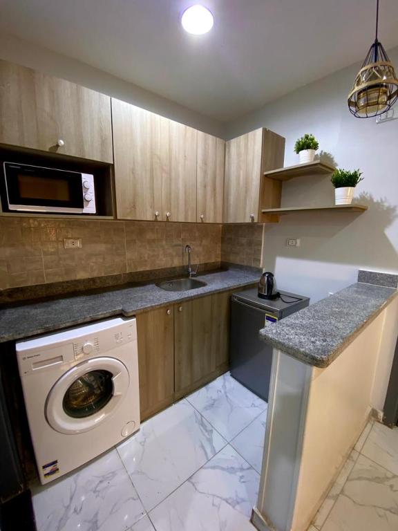 A kitchen or kitchenette at Hostel 390