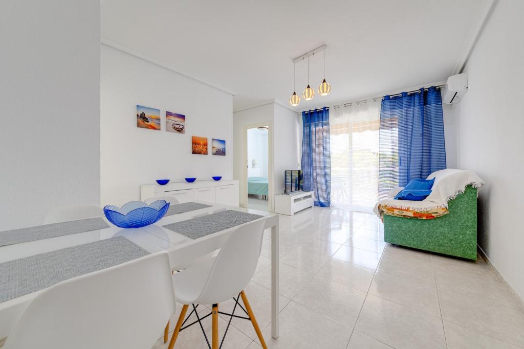 GOLDFISH Apartments GALEON 4, Torrevieja – Precios 2023 ...