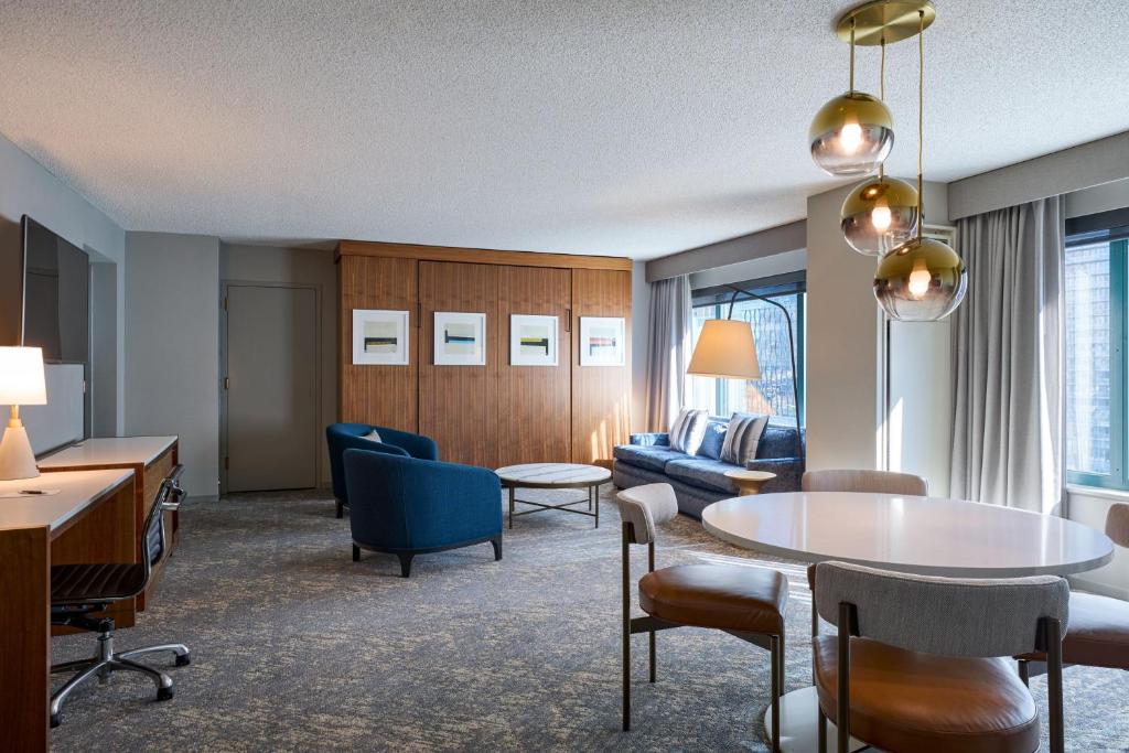 Sheraton Grand Chicago Riverwalk - 