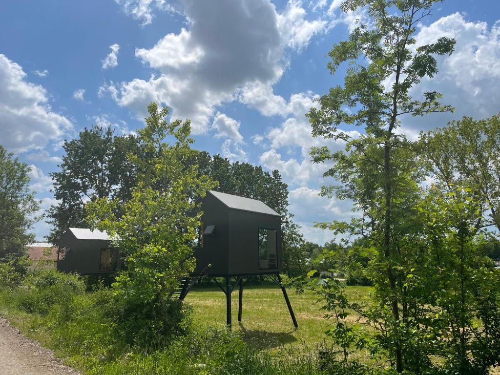 Loodusmaastik of the luxury tent lähedal