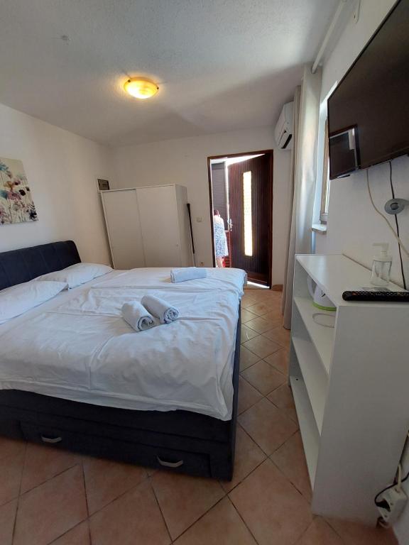 Guest House Nina - 13