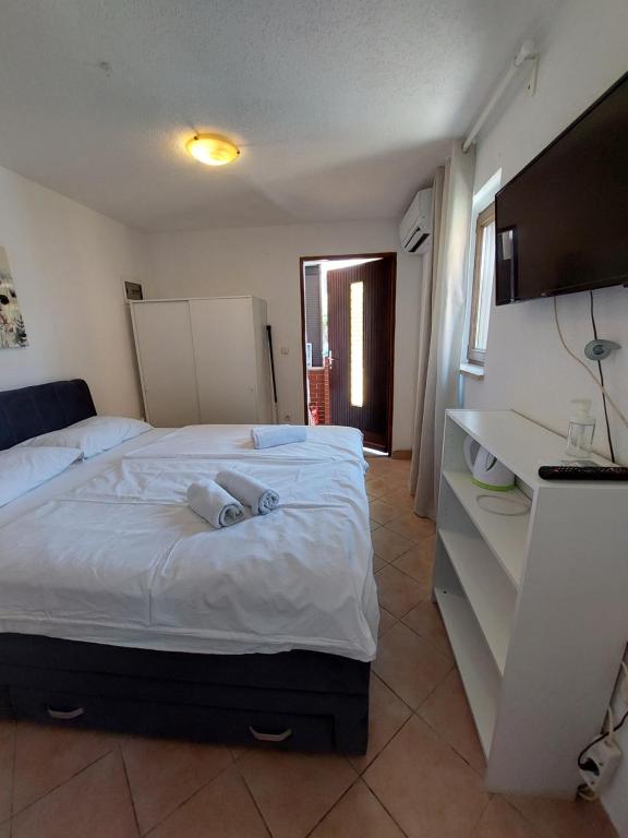 Guest House Nina - 12