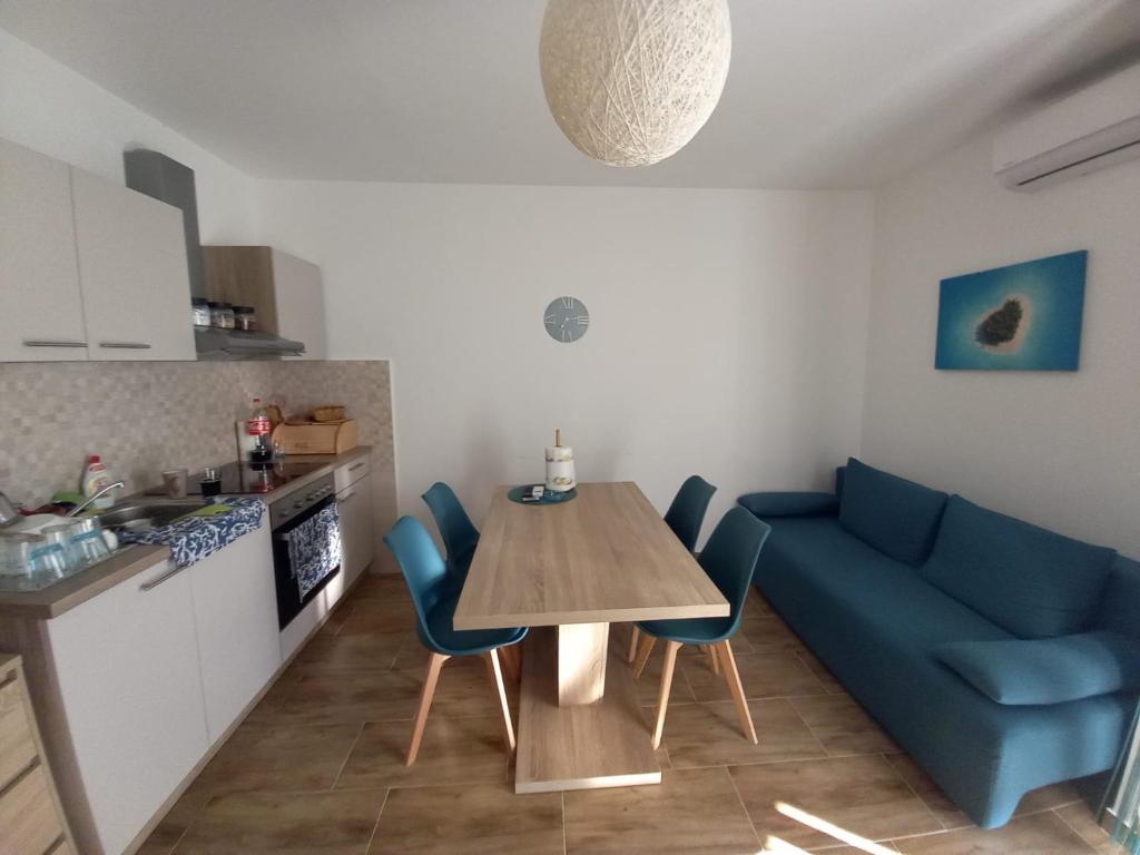 Kuchyň nebo kuchyňský kout v ubytování Apartment Artemis Vis