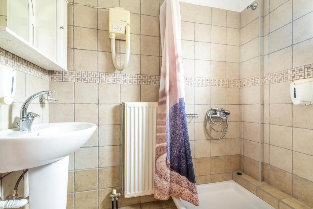 Koupelna v ubytování Hotel Marina