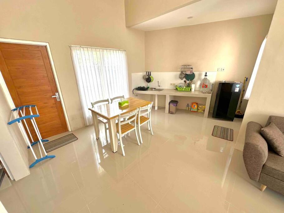 Kuchyň nebo kuchyňský kout v ubytování Batujai House