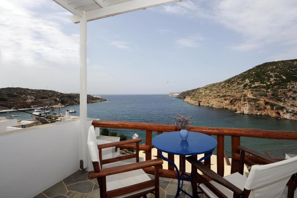 balcone con vista sull'oceano di Thalatta a Faros