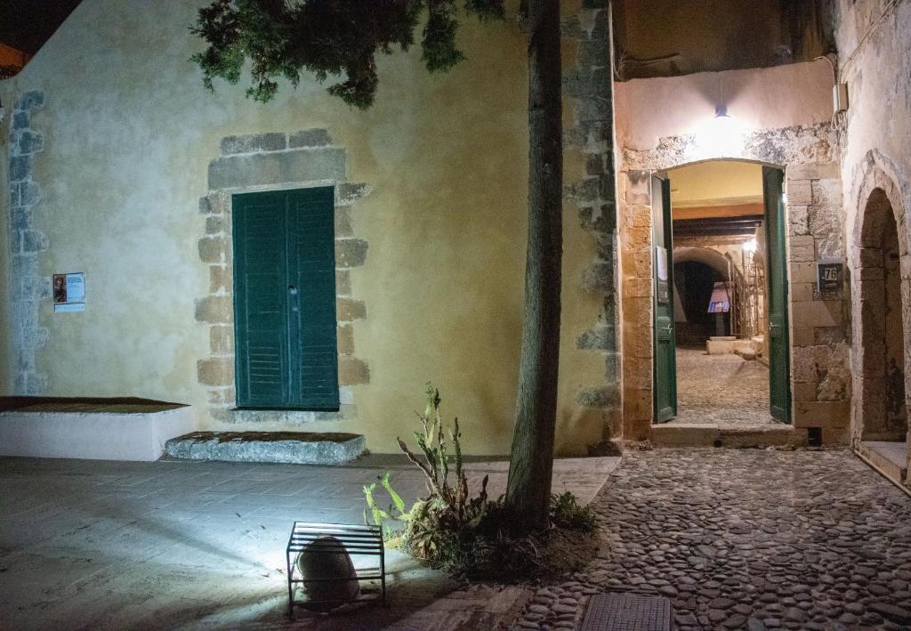 San Salvatore Monastery - Resim 45