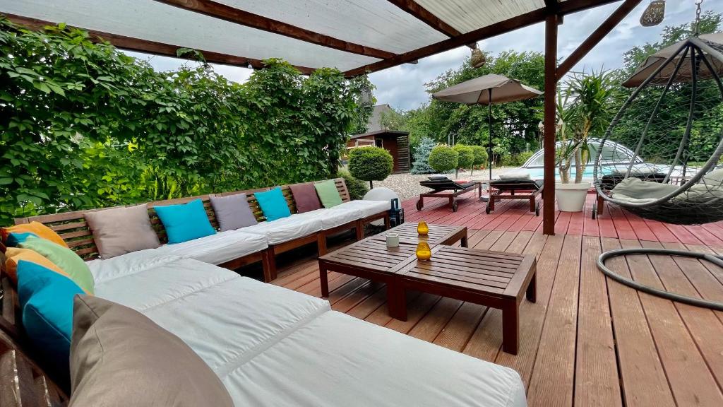 Zdjęcie z galerii obiektu SunsetT+T residence w mieście Hernádzsurdok