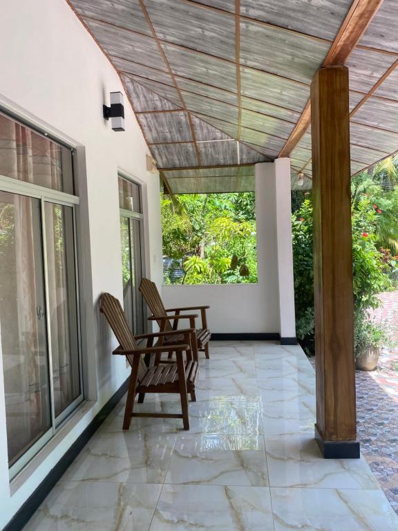 Patio nebo venkovní prostory v ubytování Island Breeze Inn