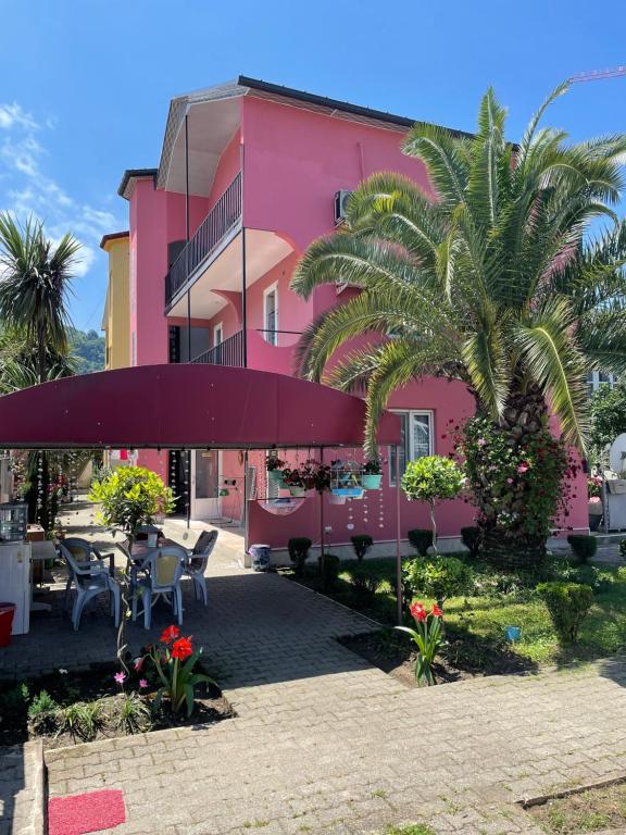 Zahrada ubytování Twins Hotel