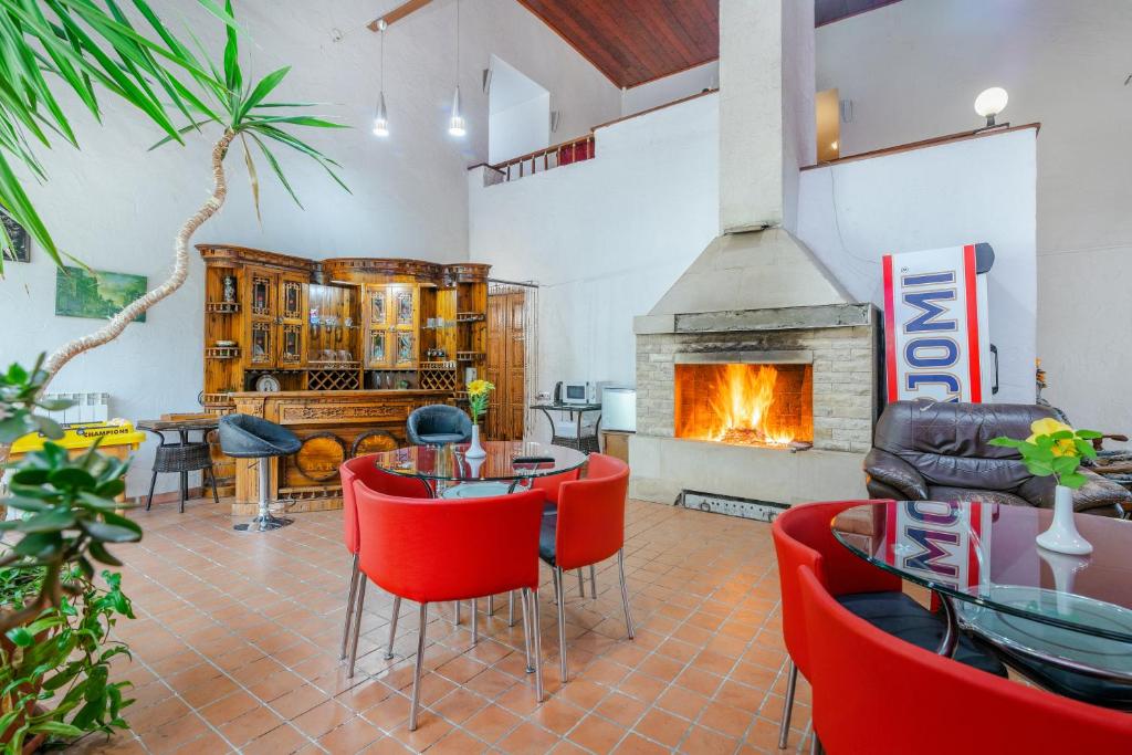 Posezení v ubytování EcoRest - Likani Palace
