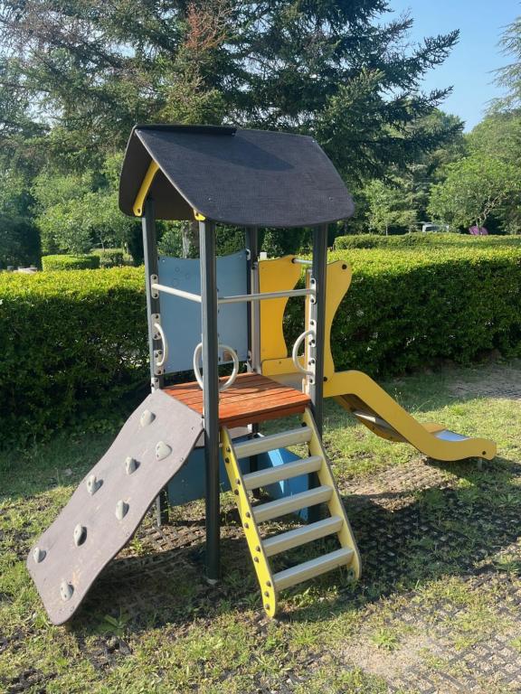 Herní místnost nebo prostor pro děti v ubytování Camping Le Mas de Reilhe