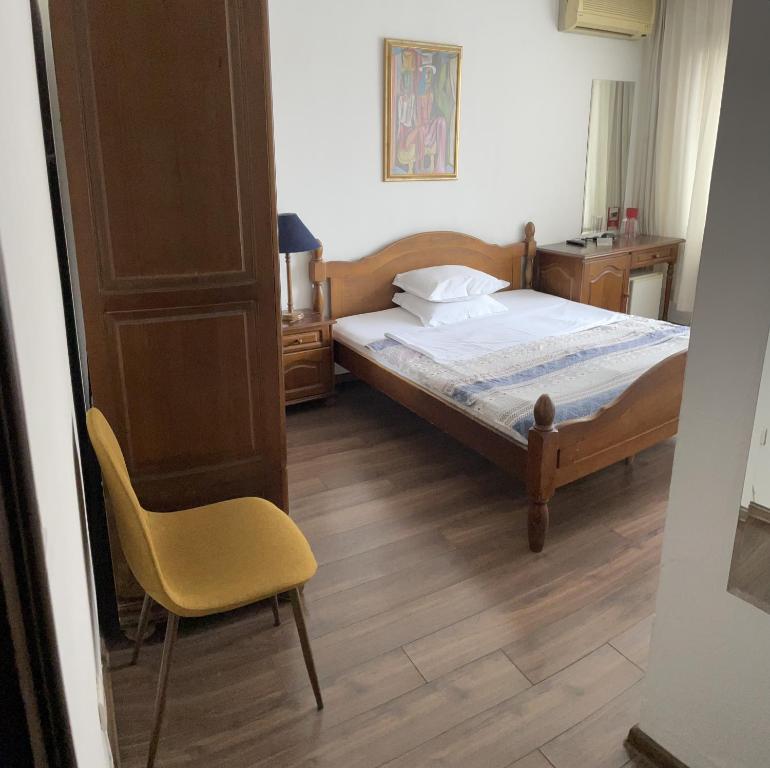 Postel nebo postele na pokoji v ubytování Hotel Rotasar