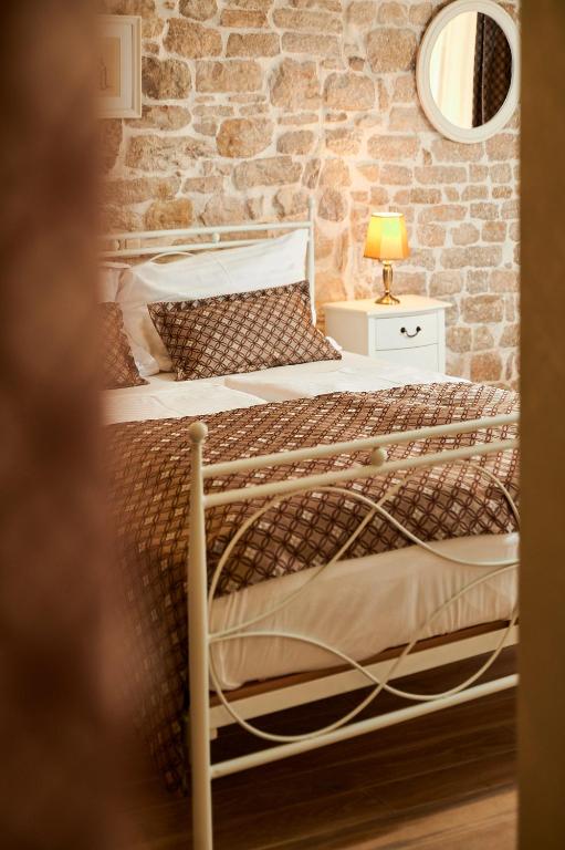 Rustic Apartments Sv Frane in the old town - Superior Studio