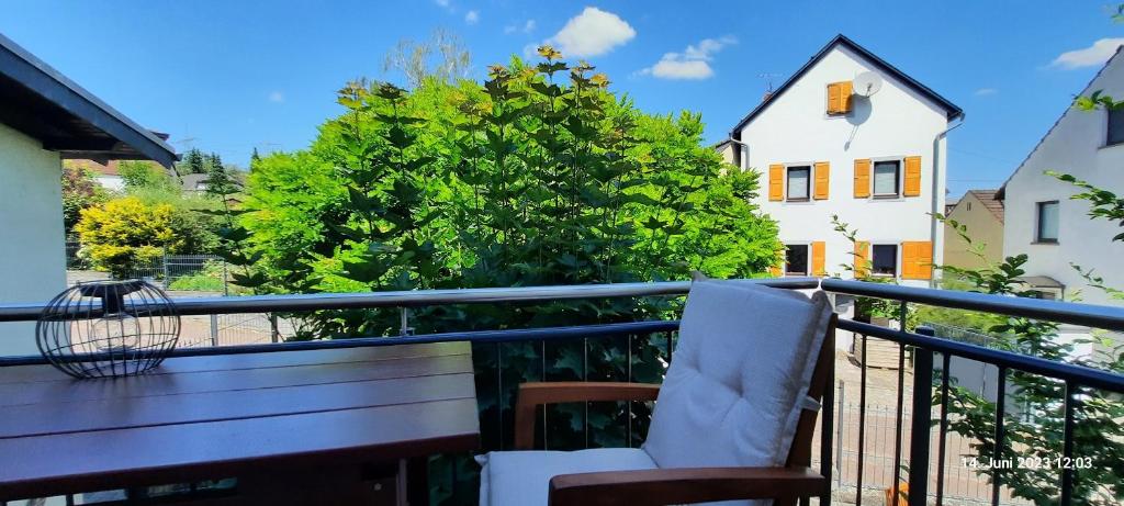Μπαλκόνι ή βεράντα στο 4-Sterne zertifizierte Ferienwohnung Festung zu Ketghe - Nähe Koblenz für Urlaub und Arbeit
