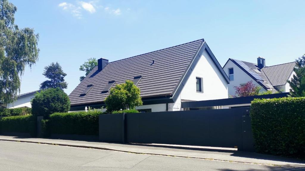 Modernes, Mini-Apartment Nürnberg,Playmobil, Zirndorf – Updated 2024 Prices