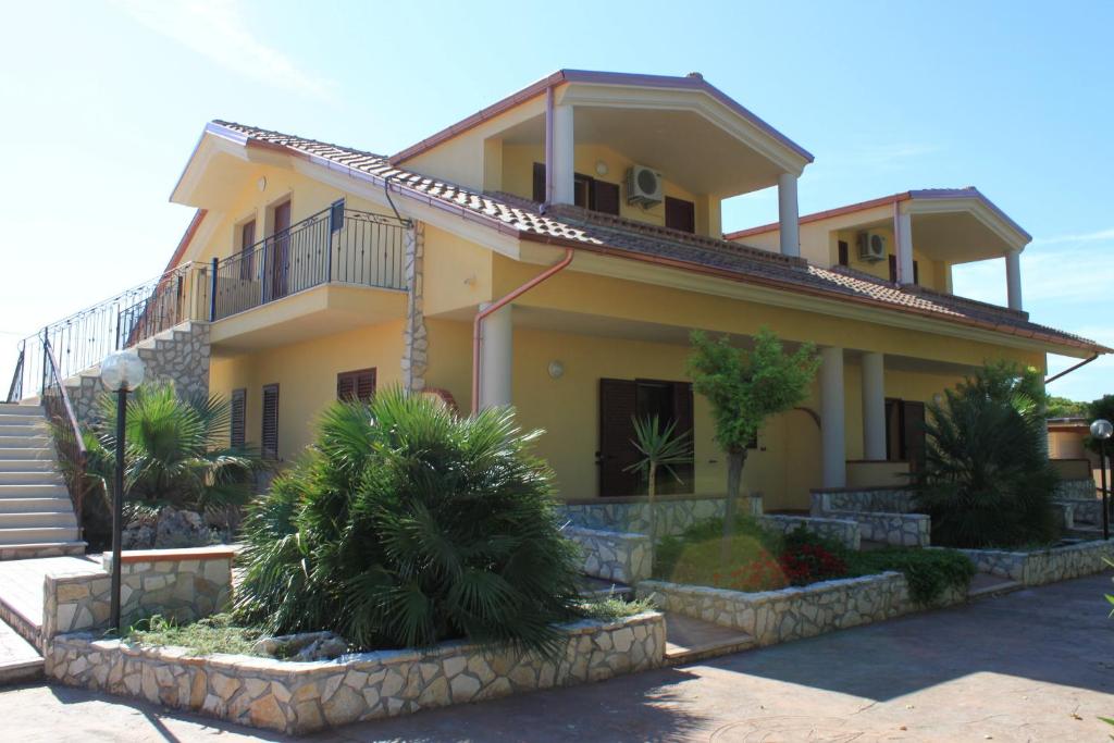 Budynek, w którym mieści się aparthotel