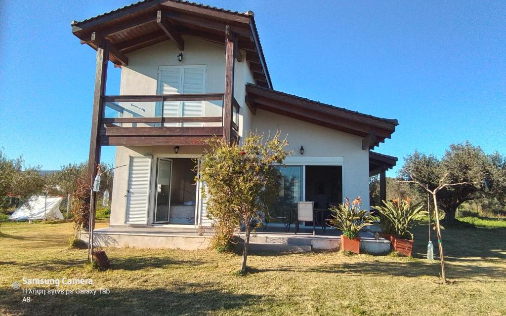 Zdjęcie z galerii obiektu Villa Raphael w Lixoúrion