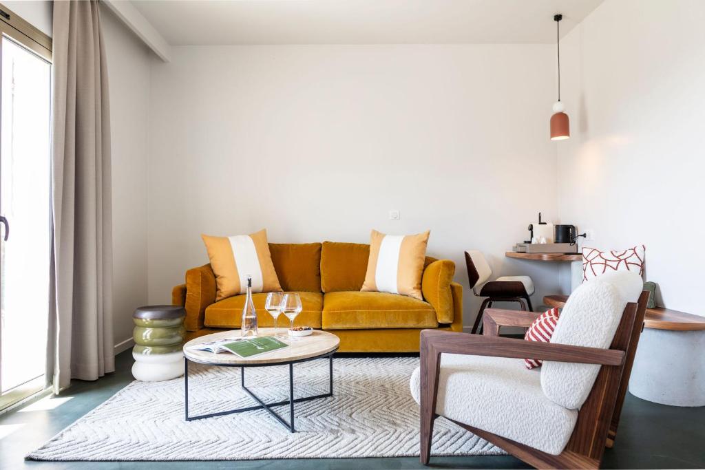 Posezení v ubytování Hôtel du Parc Cavalaire sur Mer