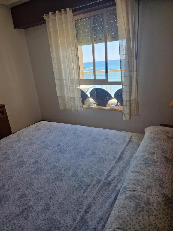 APARTMENT 1LINE LOS LOCOS BEACH WIFI A/A SEEVIEW, Torrevieja ...