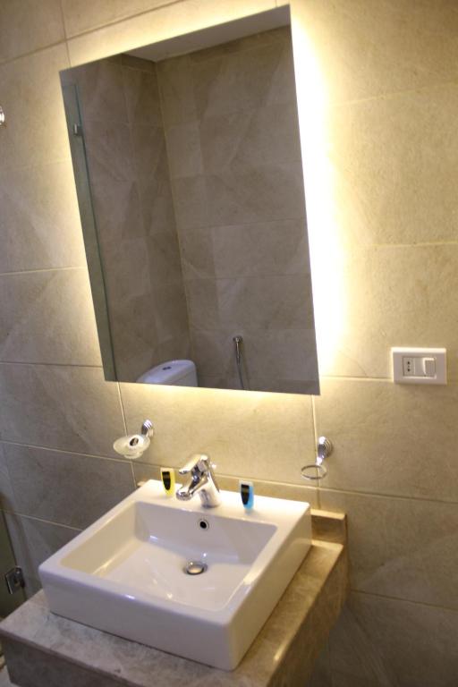 Koupelna v ubytování Elysees Hotel Tahrir Square
