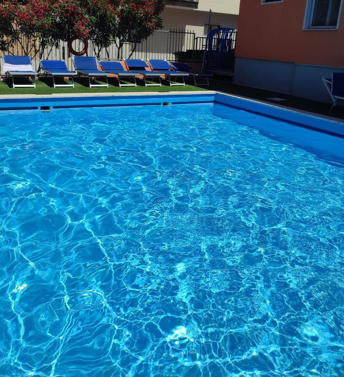 Fotografie z fotogalerie ubytování Albergo Villa Mimosa v destinaci Nago-Torbole