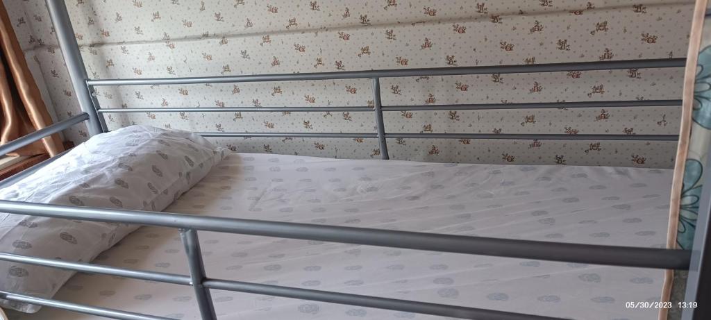 Кровать или кровати в номере Alhambra Bed & Breakfast
