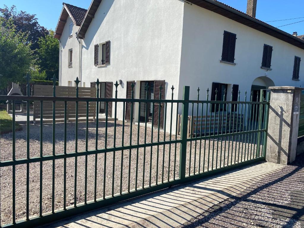 Budova, v ktorej sa dovolenkový dom nachádza