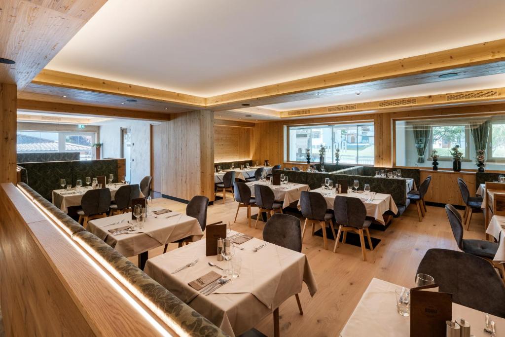 Restaurace v ubytování Hotel Alpina