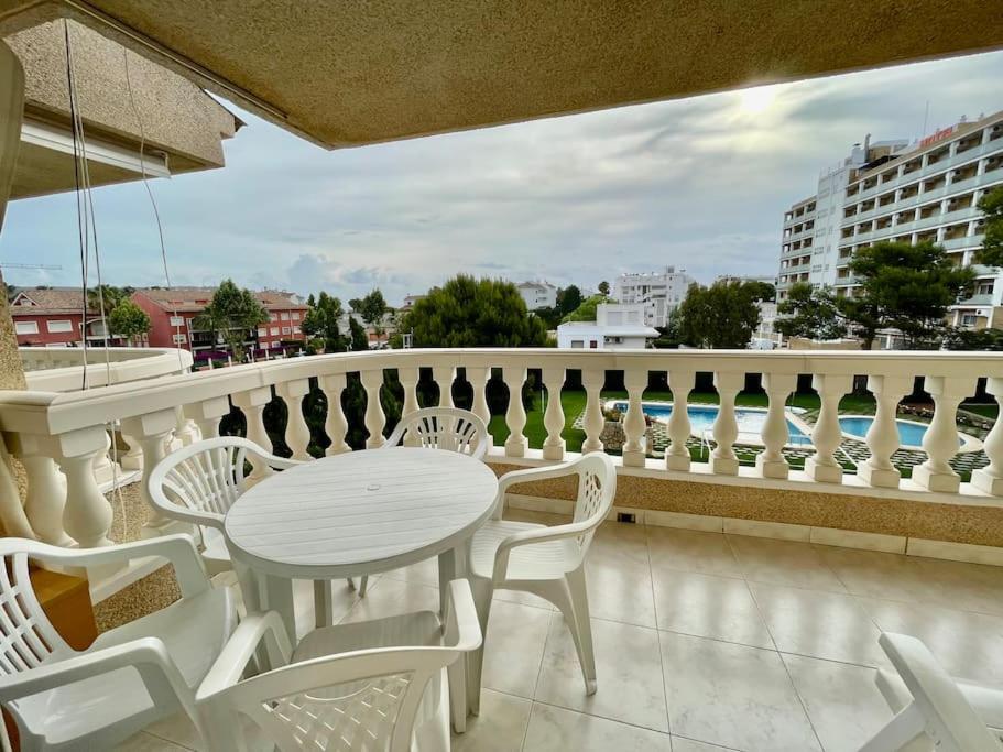 https://cf.bstatic.com/xdata/images/hotel/max1024x768/471935713.jpg?k=5de72dc6de26560df4b64dbcf319af2ed3e9cbea1d66b7493ea8145aebda048e&o=&hp=1