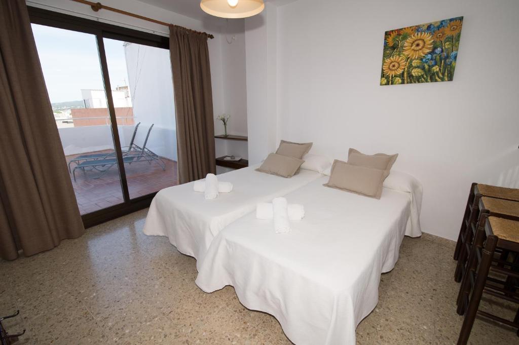 Apartamentos Mestret, San Antonio – Updated 2023 Prices