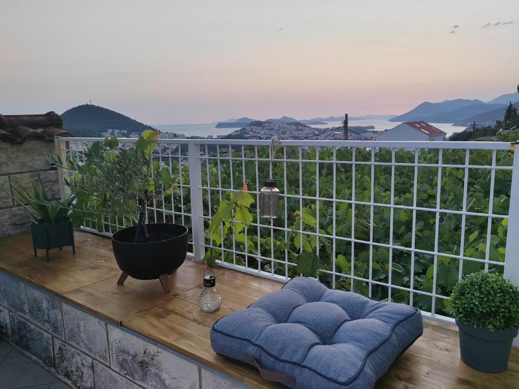 Mediterranean Vista - 14