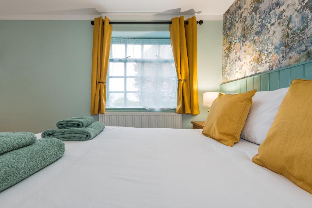 The Queens - Deluxe Double Room
