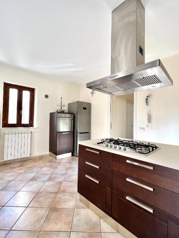Kuchyň nebo kuchyňský kout v ubytování Suite Franziska LIFT & AC a Ballarò