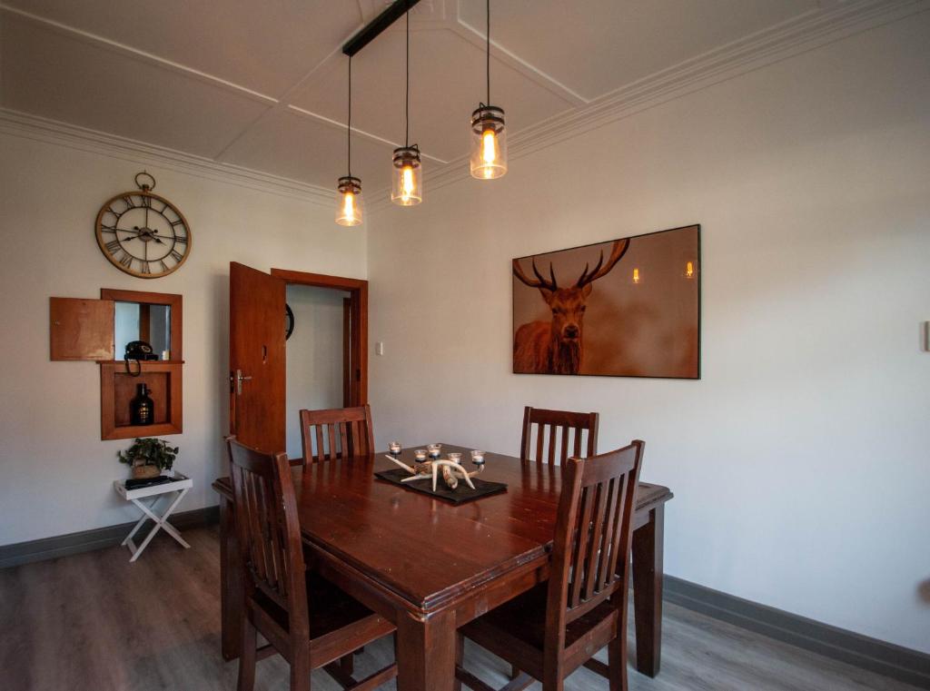 Whitehaven House, Lawrence (updated prices 2024)