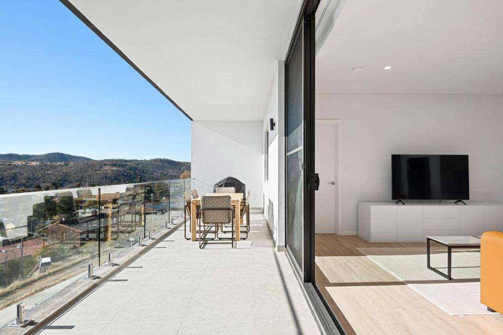 Balkón nebo terasa v ubytování Lake View Suites Jindabyne