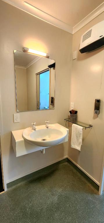 Acorn Estate Motel - Resim 23