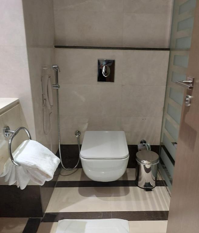 Koupelna v ubytování Valy Hotel