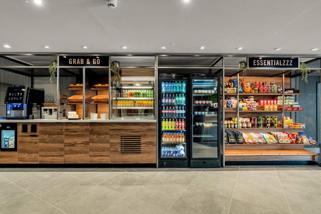 Supermarket nebo jiné obchody v  aparthotelu nebo okolí
