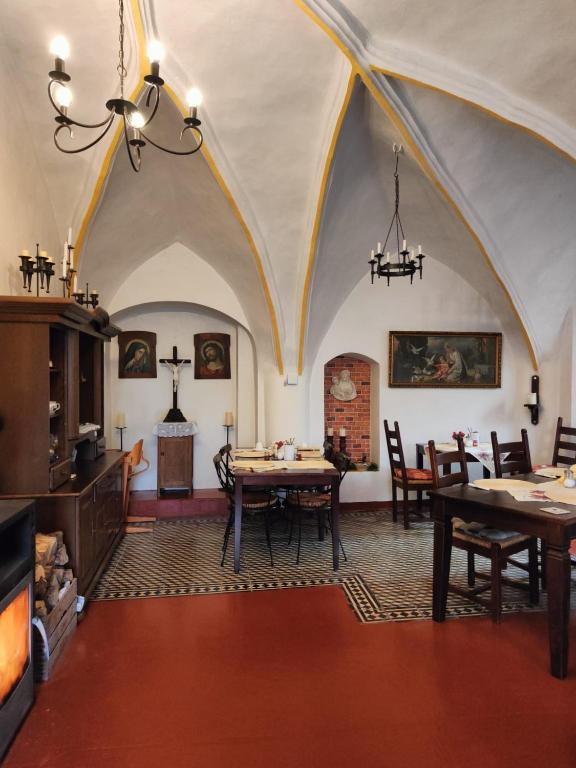 Posezení v ubytování Bed and Breakfast Tvrz