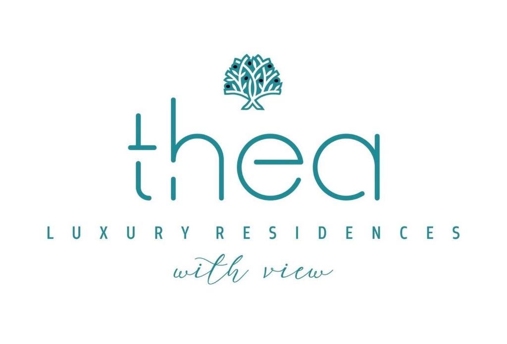 un logo pour les thérapies à base de plantes avec des arbres dans l'établissement Thea Luxury residences, à Zakharo