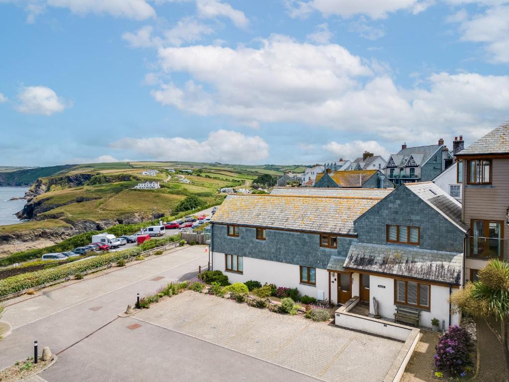 Seaspray, Port Isaac (updated prices 2024)